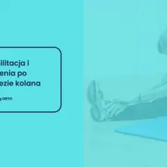 Kobieta wykonuje ćwiczenia po endoprotezie kolana, rehabilitacja jest kluczowa.