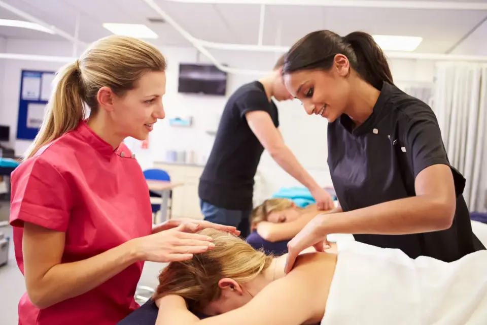 Parafinoterapia w rehabilitacji - kiedy naprawdę ma sens?